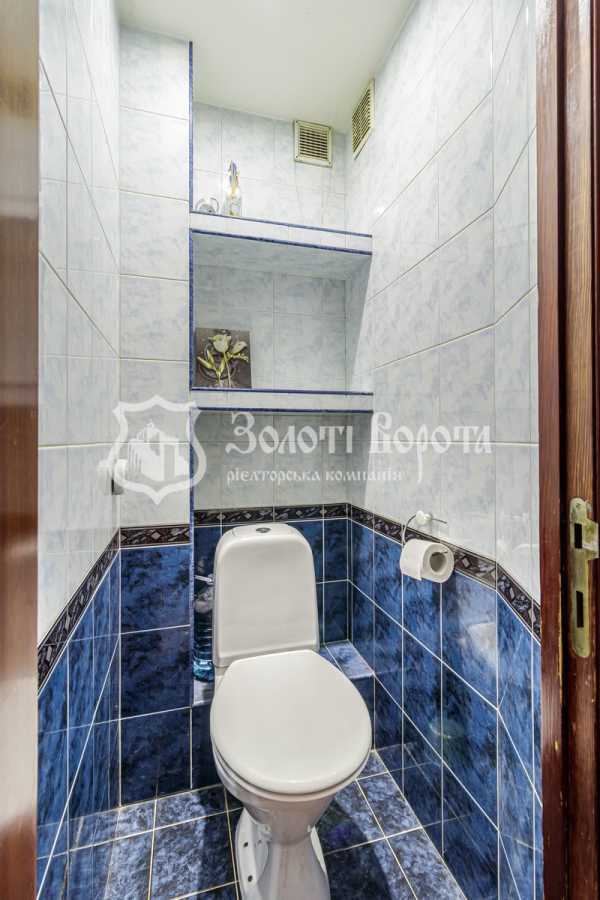 Продажа 2-комнатной квартиры 79 м², Святошинская ул., 4