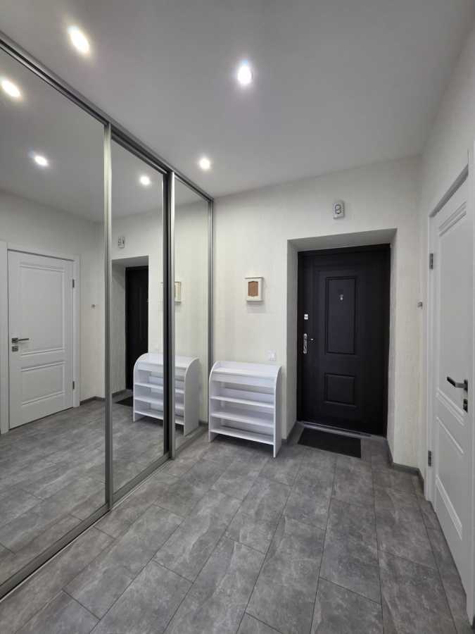 Продаж 1-кімнатної квартири 47 м², Боголюбова вул., 32