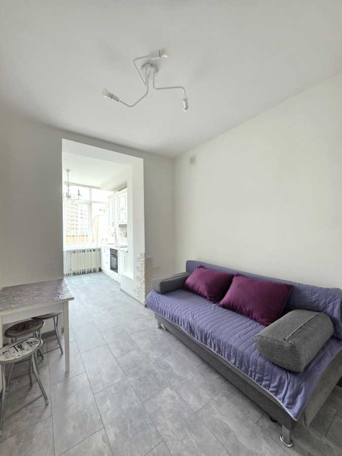Продаж 1-кімнатної квартири 47 м², Боголюбова вул., 32