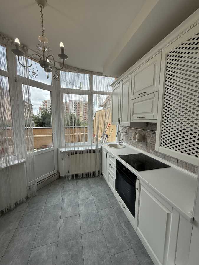 Продаж 1-кімнатної квартири 47 м², Боголюбова вул., 32