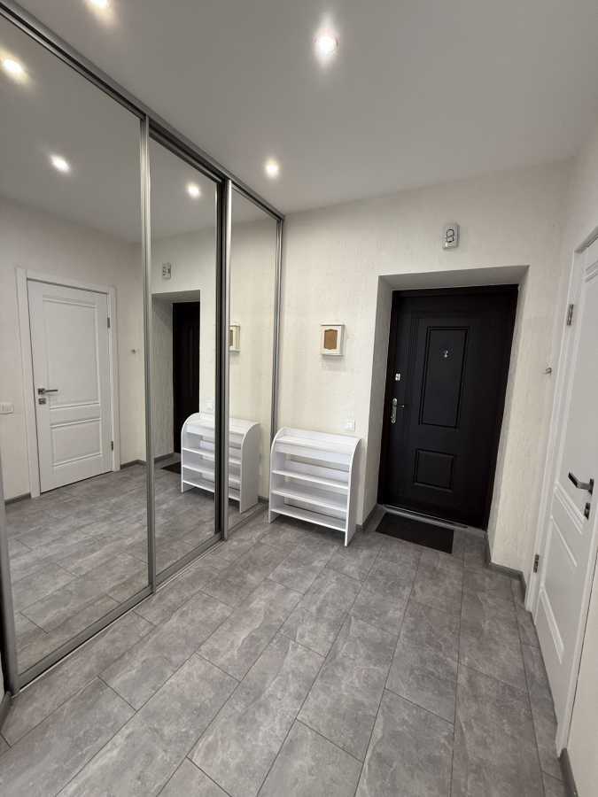 Продаж 1-кімнатної квартири 47 м², Боголюбова вул., 32