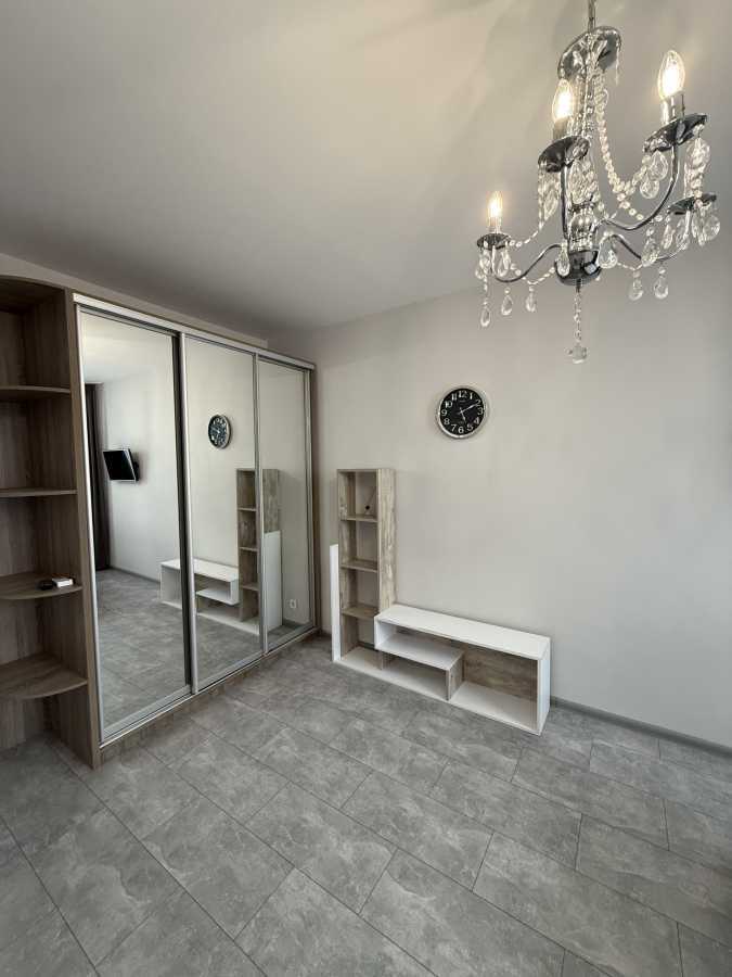 Продаж 1-кімнатної квартири 47 м², Боголюбова вул., 32