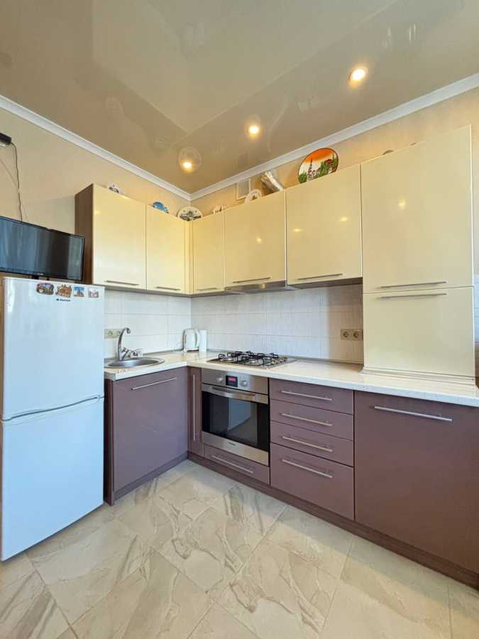 Продаж 1-кімнатної квартири 39 м², Академіка Амосова вул., 22