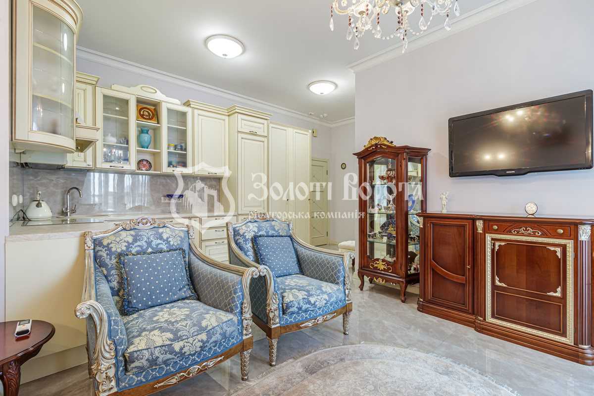 Продаж 2-кімнатної квартири 60 м², Лесі Українки бул., 7В