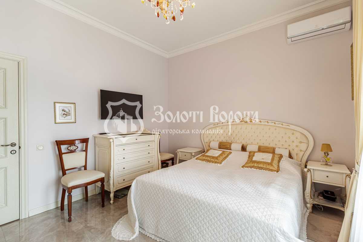 Продаж 2-кімнатної квартири 60 м², Лесі Українки бул., 7В