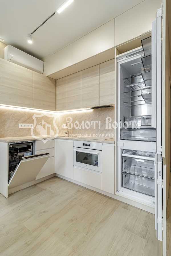 Продажа 2-комнатной квартиры 60 м², Шолуденко ул., 30