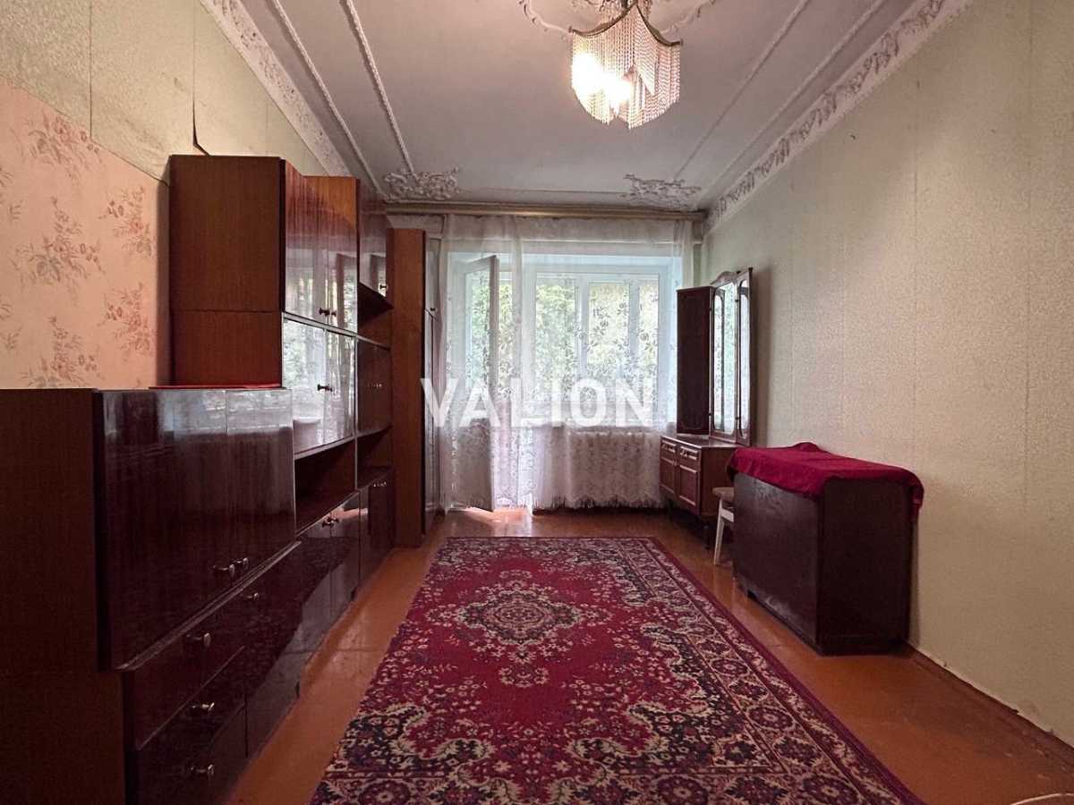 Продаж 3-кімнатної квартири 50 м², Кирилівська вул., 110