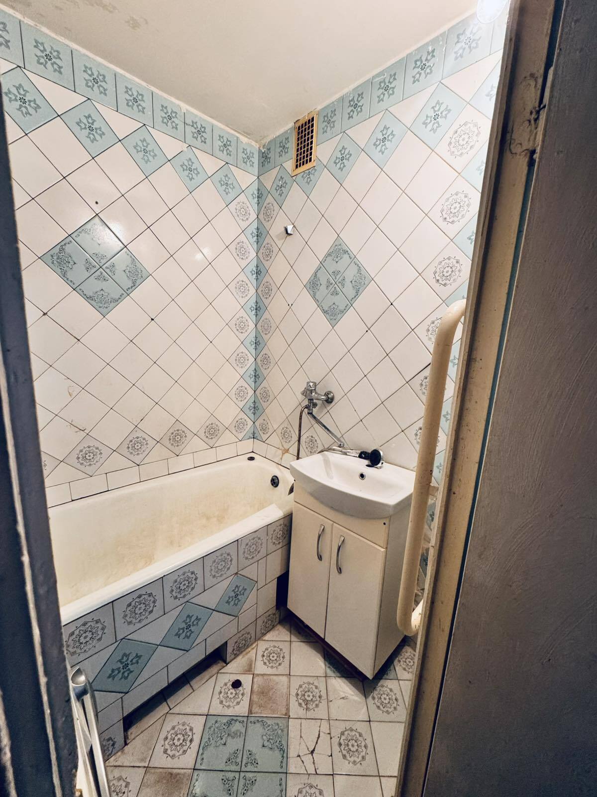 Оренда 1-кімнатної квартири 30 м², Володимира Маяковського просп., 28Б
