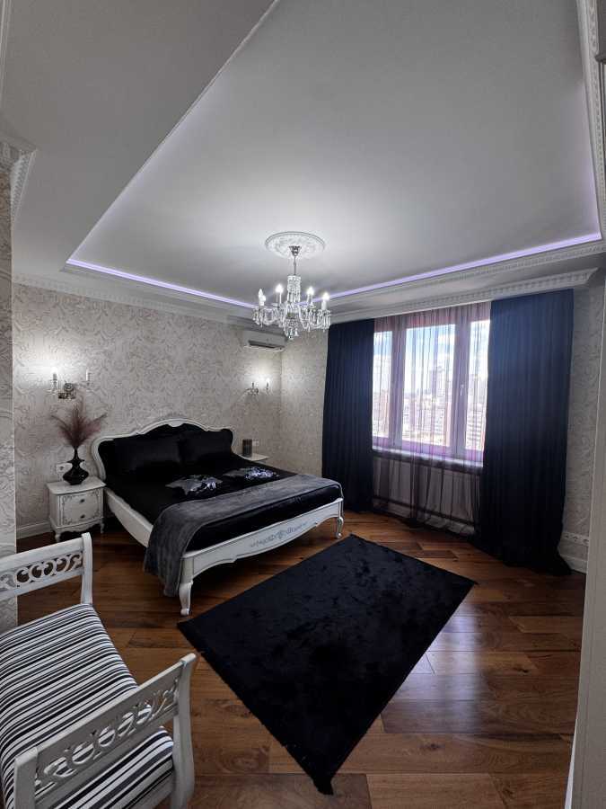 Продажа 4-комнатной квартиры 126 м², Бориса Гмыри ул., 8Б