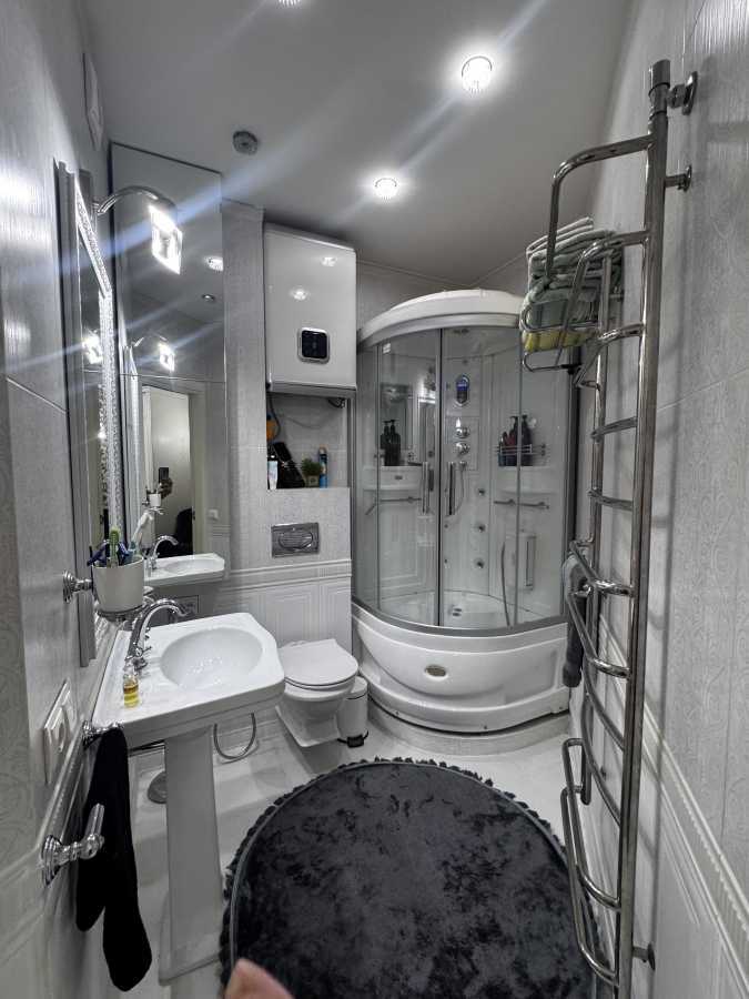 Продажа 4-комнатной квартиры 126 м², Бориса Гмыри ул., 8Б