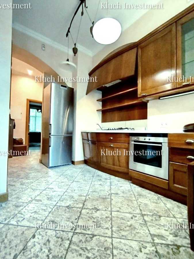 Продаж 2-кімнатної квартири 67 м², Банкова вул., 1/10