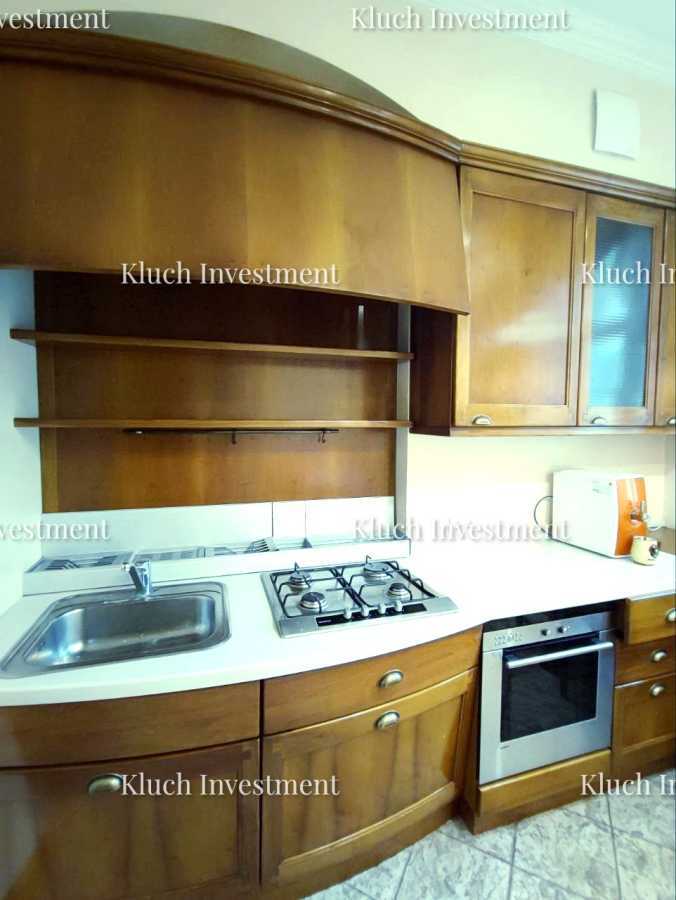 Продаж 2-кімнатної квартири 67 м², Банкова вул., 1/10