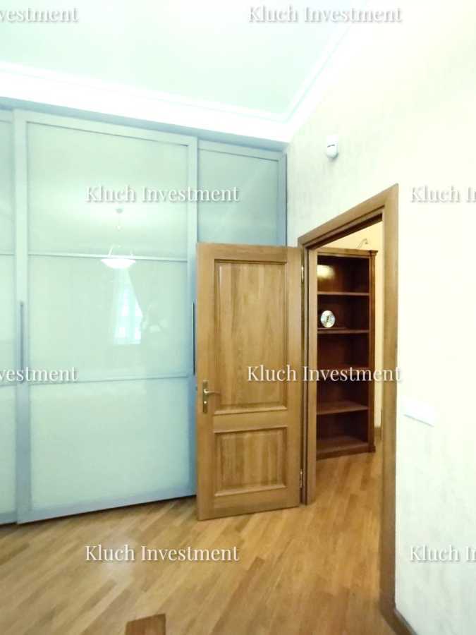 Продаж 2-кімнатної квартири 67 м², Банкова вул., 1/10
