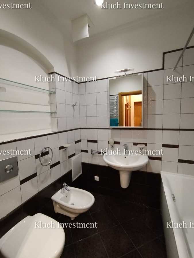 Продаж 2-кімнатної квартири 67 м², Банкова вул., 1/10