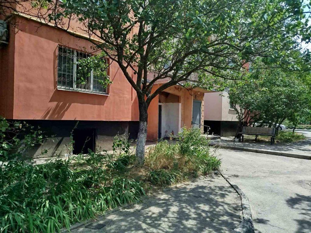 Продаж 2-кімнатної квартири 49 м², Головка вул.