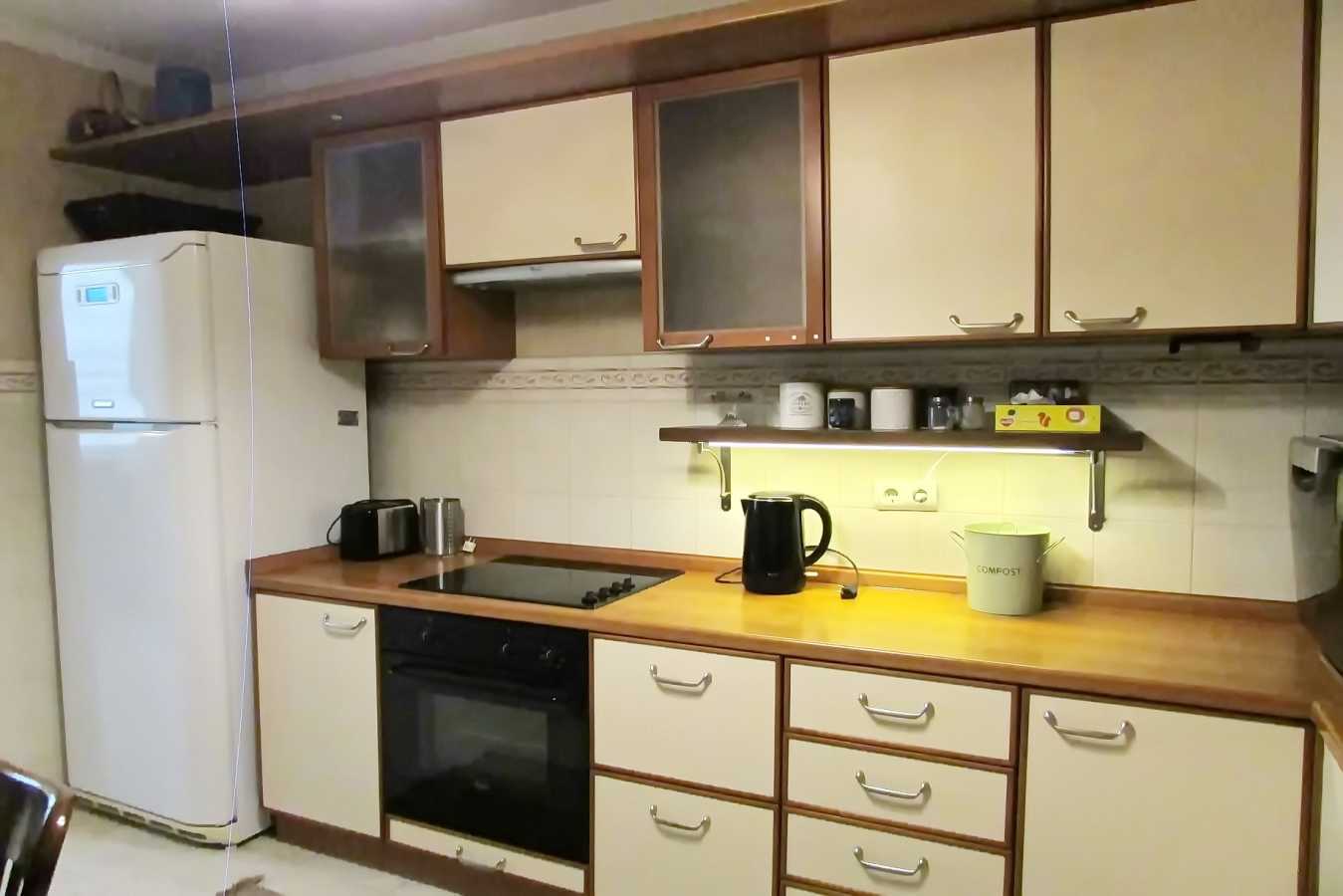 Оренда 3-кімнатної квартири 98 м², Ревуцького вул., 5