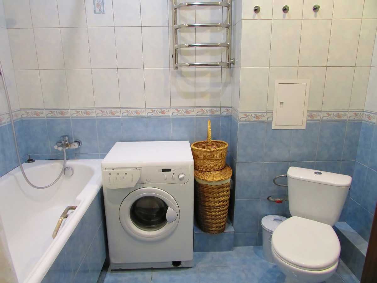 Оренда 3-кімнатної квартири 98 м², Ревуцького вул., 5