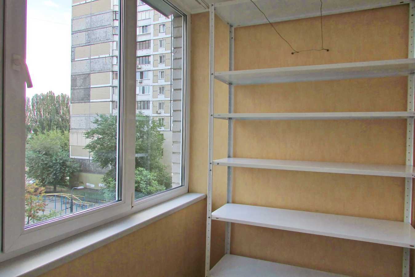 Оренда 3-кімнатної квартири 98 м², Ревуцького вул., 5