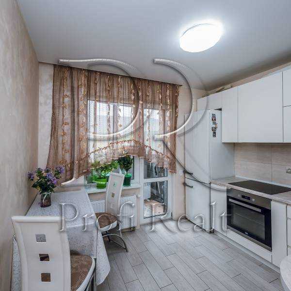 Продаж 1-кімнатної квартири 37 м², Стеценка вул., 75г