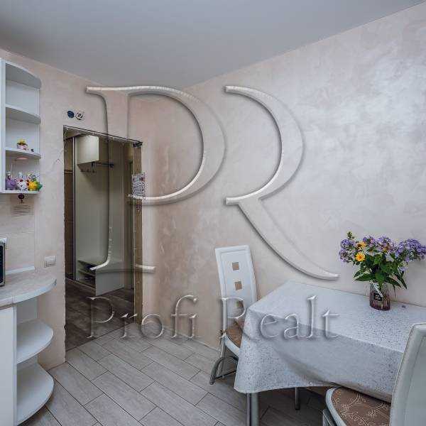 Продаж 1-кімнатної квартири 37 м², Стеценка вул., 75г