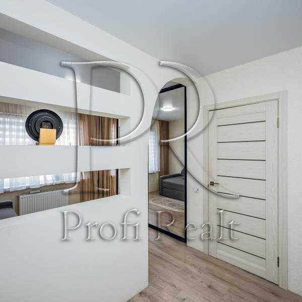 Продаж 1-кімнатної квартири 37 м², Стеценка вул., 75г