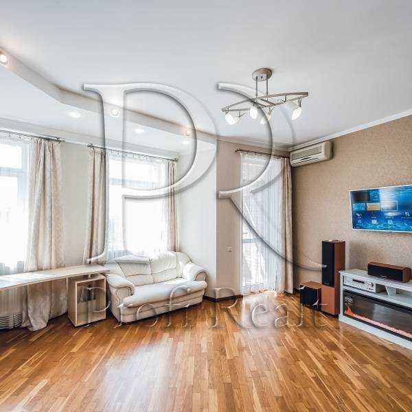 Продаж 1-кімнатної квартири 55 м², Євгена Коновальця вул., 36Б