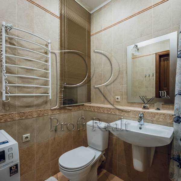 Продаж 1-кімнатної квартири 55 м², Євгена Коновальця вул., 36Б