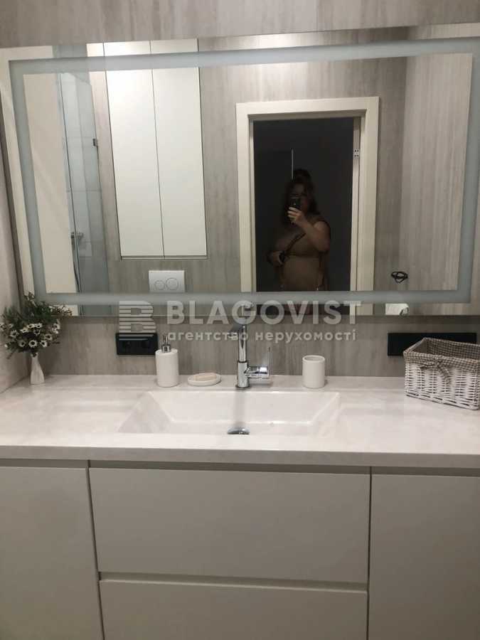 Продаж 1-кімнатної квартири 48 м², Причальна вул., 14