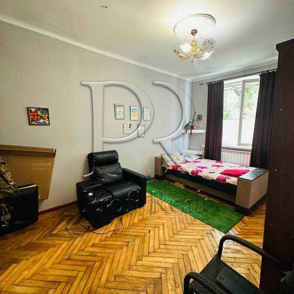 Продаж 2-кімнатної квартири 50 м², Адама Міцкевича вул., 9