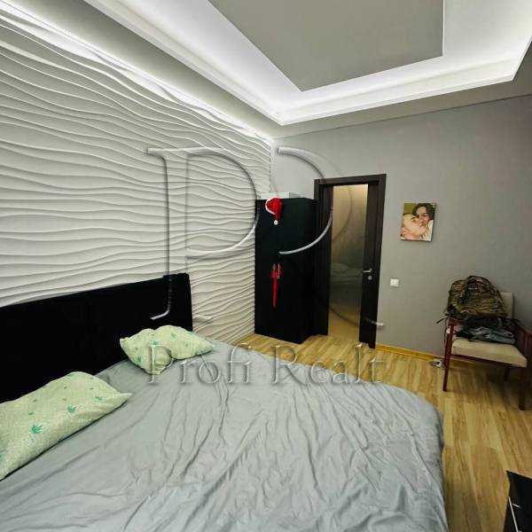 Продаж 2-кімнатної квартири 50 м², Адама Міцкевича вул., 9