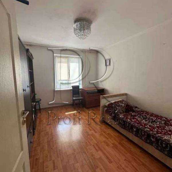 Продаж 2-кімнатної квартири 58 м², Новаторів вул., 22В