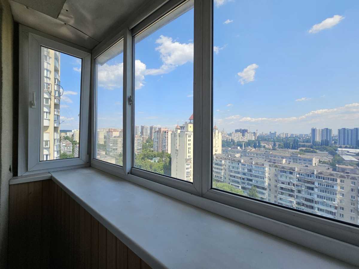 Оренда 2-кімнатної квартири 56 м², Макіївська вул., 8