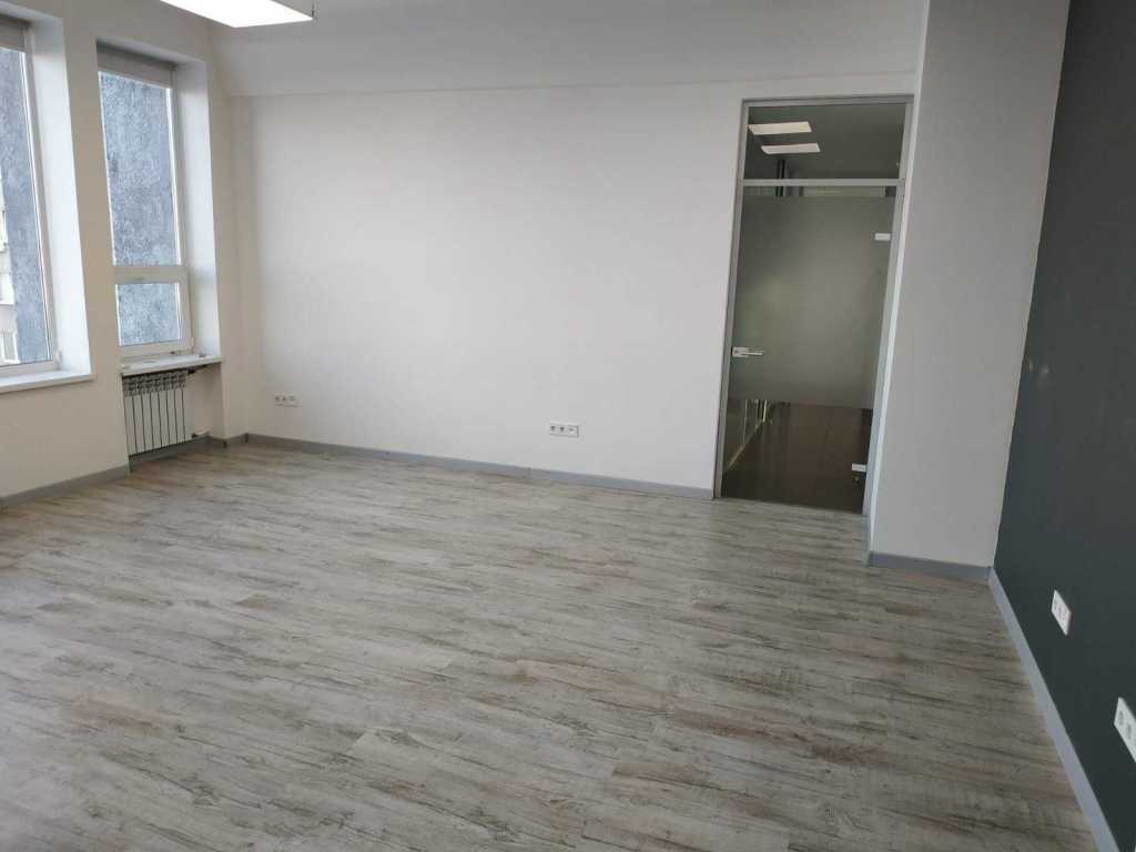 Аренда офиса 53 м², Евгения Сверстюка ул., 11Б