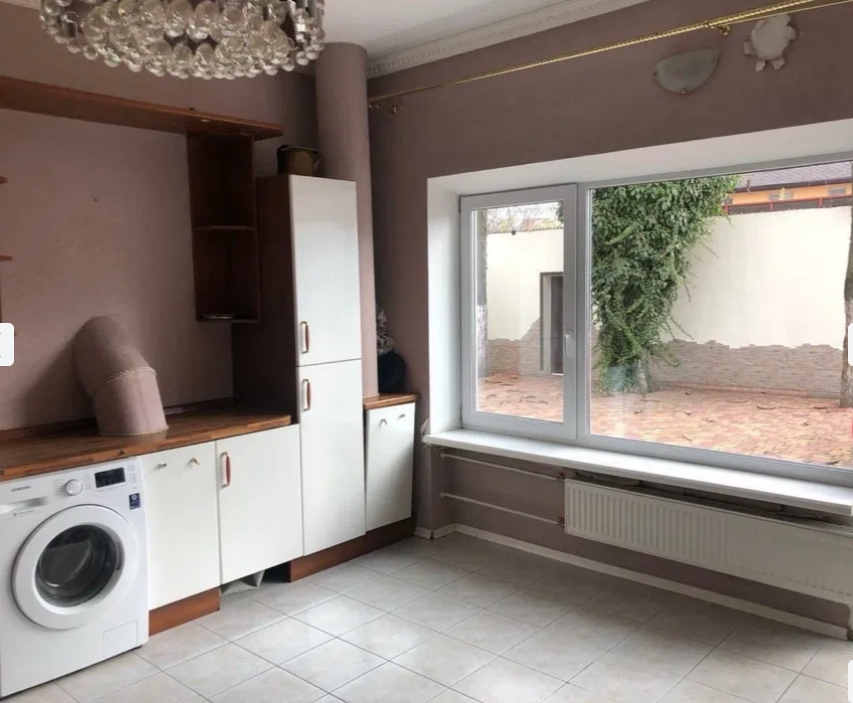 Аренда дома 230 м², Рассвета ул.
