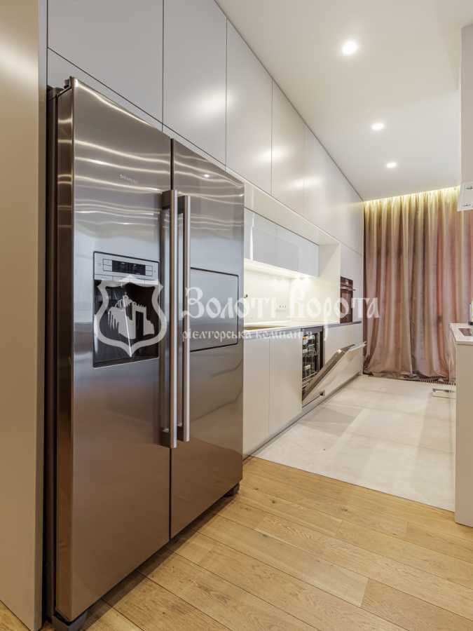 Продажа 3-комнатной квартиры 130.3 м², Авиаконструктора Антонова ул., 2б