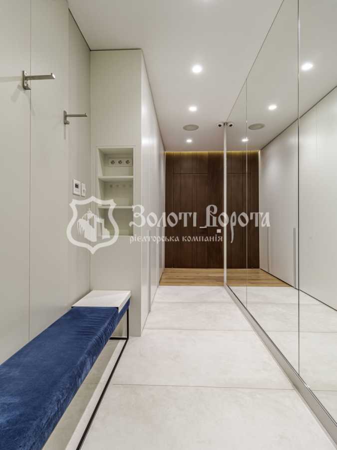 Продажа 3-комнатной квартиры 130.3 м², Авиаконструктора Антонова ул., 2б