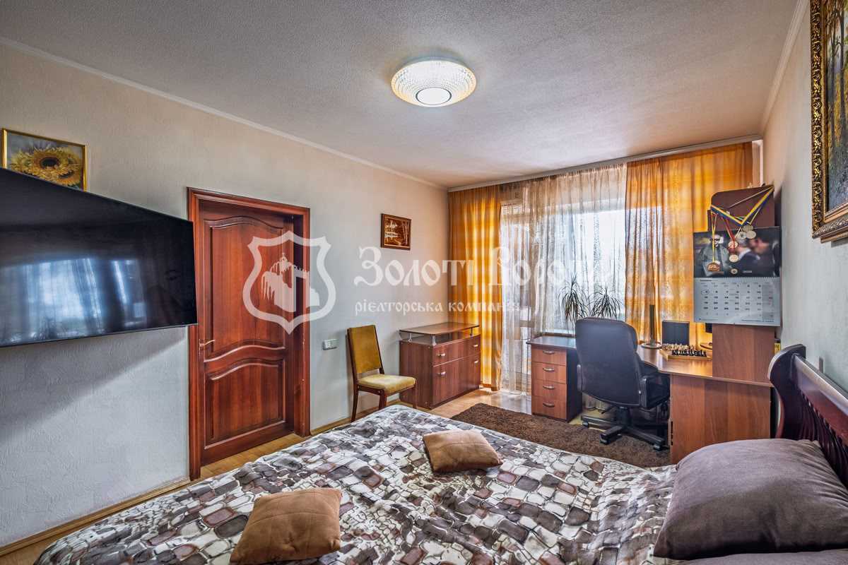 Продажа 2-комнатной квартиры 81.4 м², Северная ул., 6
