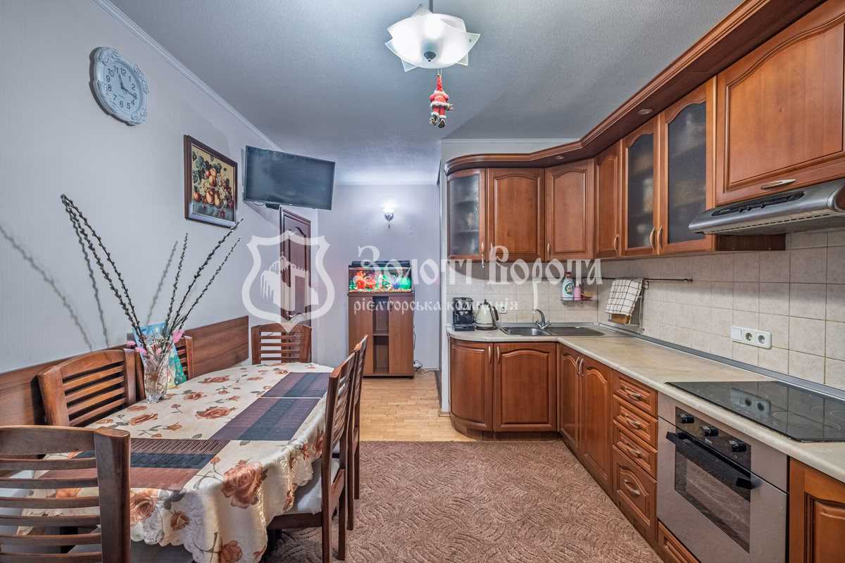 Продажа 2-комнатной квартиры 81.4 м², Северная ул., 6