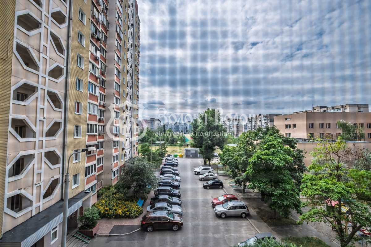 Продажа 2-комнатной квартиры 81.4 м², Северная ул., 6