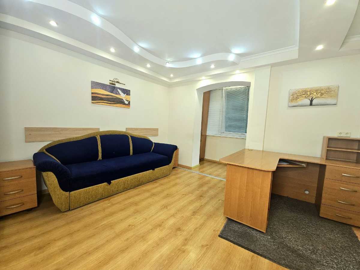 Аренда 2-комнатной квартиры 51 м², Виктора Ярмолы ул., 28-32