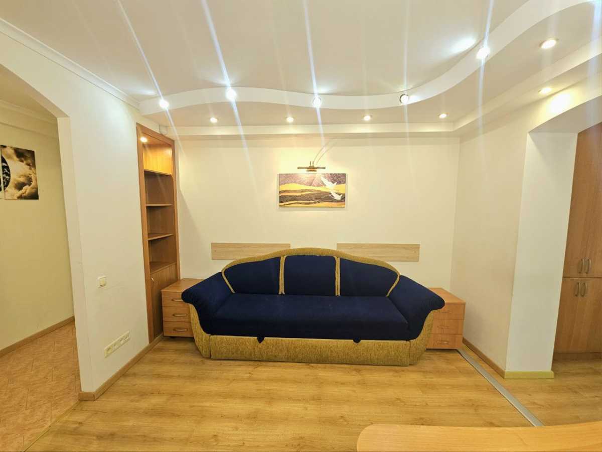Аренда 2-комнатной квартиры 51 м², Виктора Ярмолы ул., 28-32