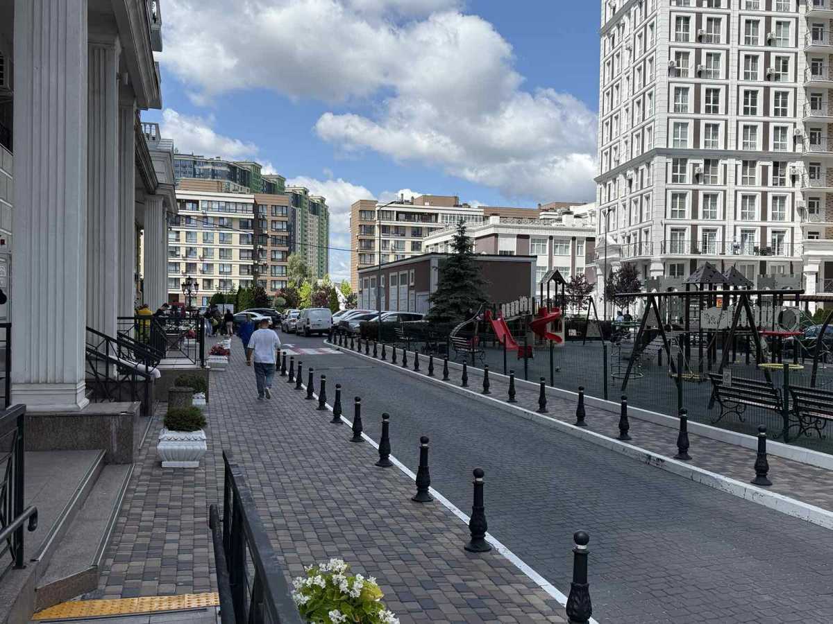 Оренда іншого торгівельного приміщення 95 м², Михайла Максимовича вул., 26В