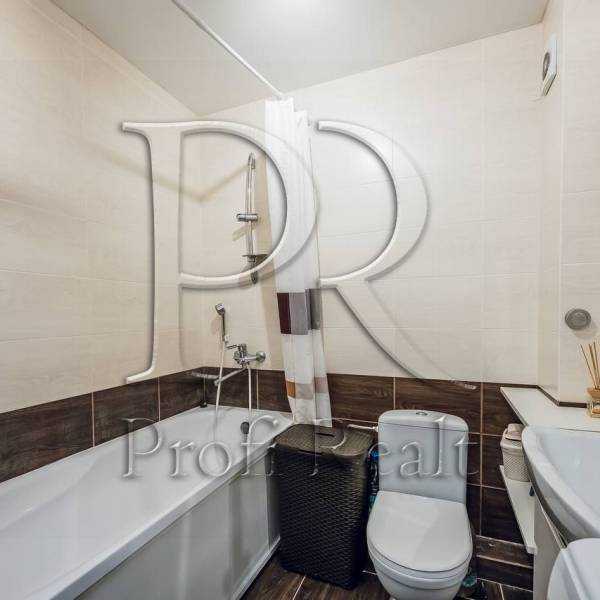 Продаж 2-кімнатної квартири 65 м², Європейська вул., 2Г