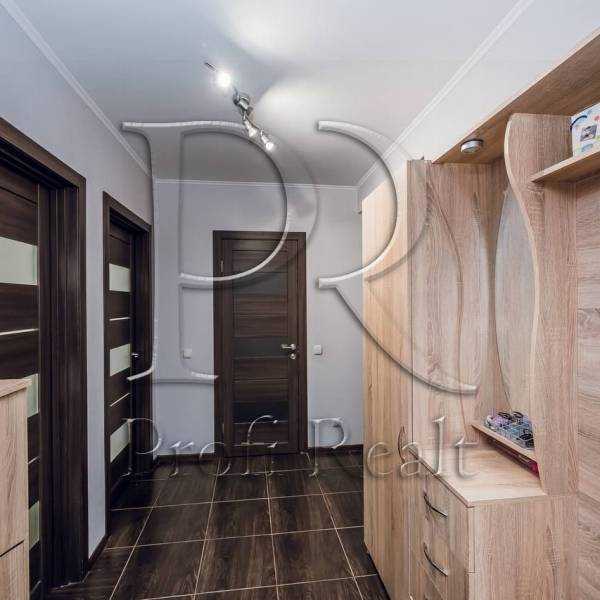 Продаж 2-кімнатної квартири 65 м², Європейська вул., 2Г