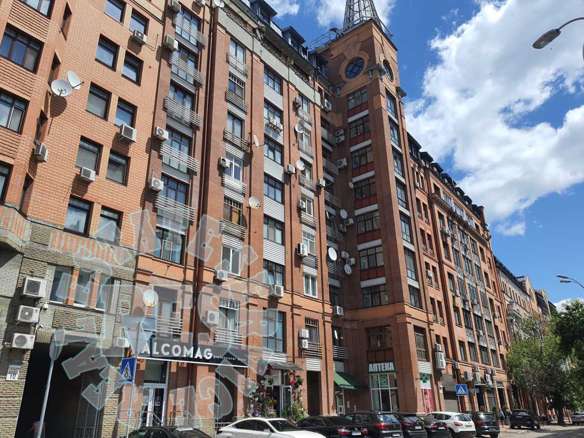 Оренда 3-кімнатної квартири 165 м², Панаса Мирного вул., 8