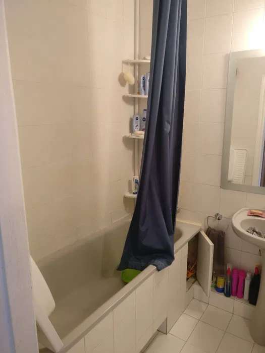 Продаж 3-кімнатної квартири 76.7 м², Іоанна Павла ІІ вул., 15