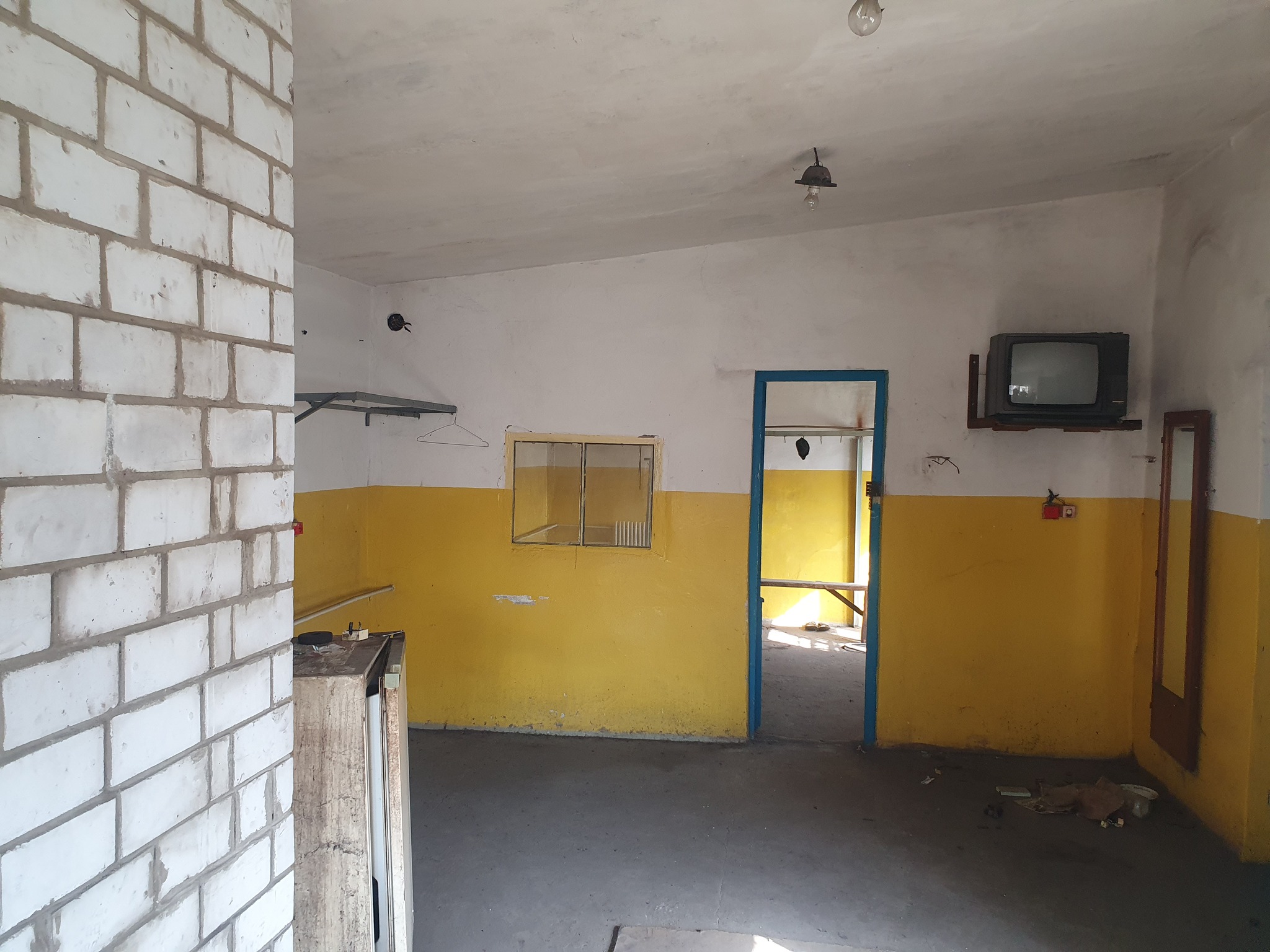 Продаж комерції 1052.7 м², Колеусівська, буд. 1