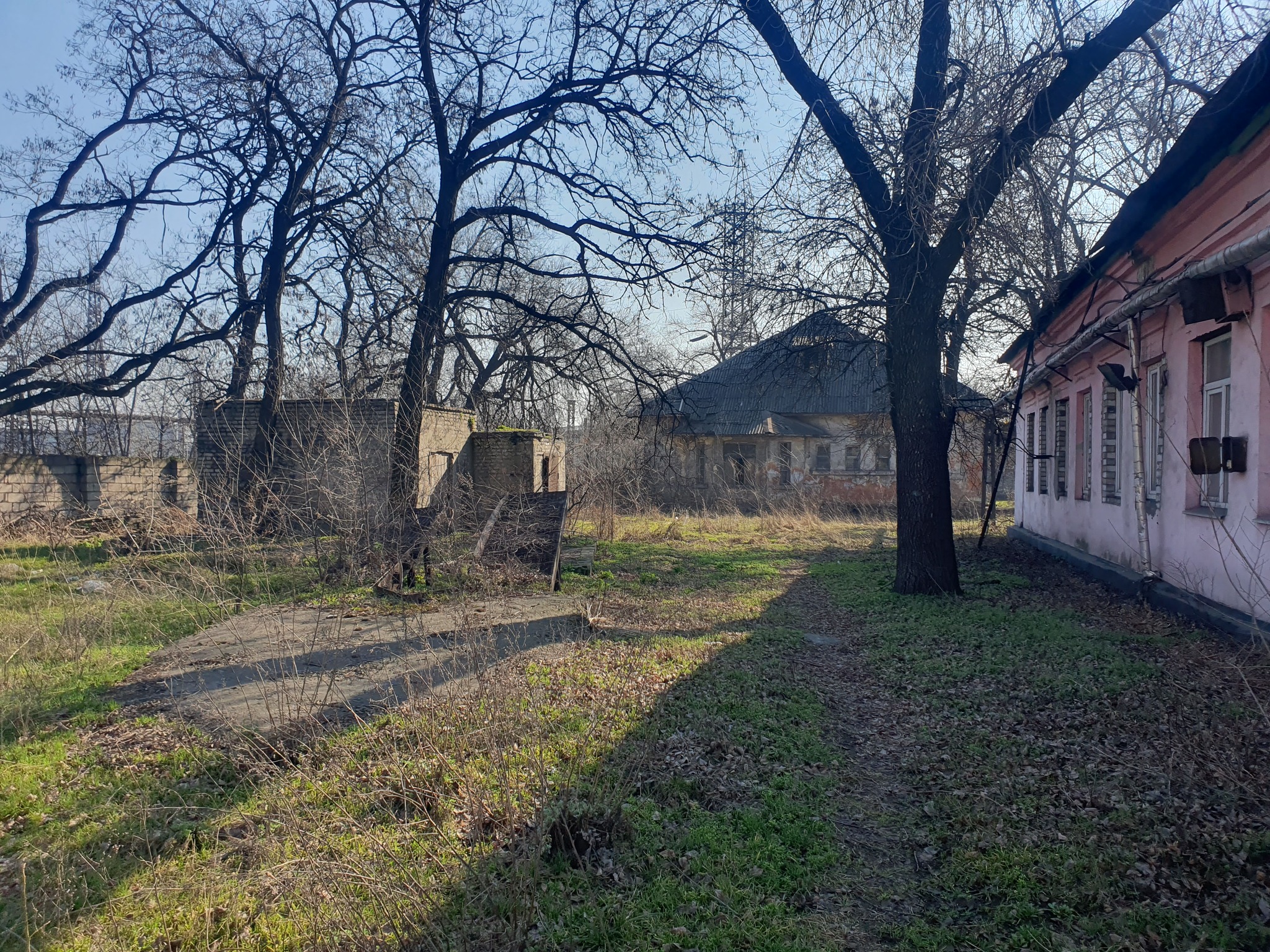 Продаж комерції 1052.7 м², Колеусівська, буд. 1