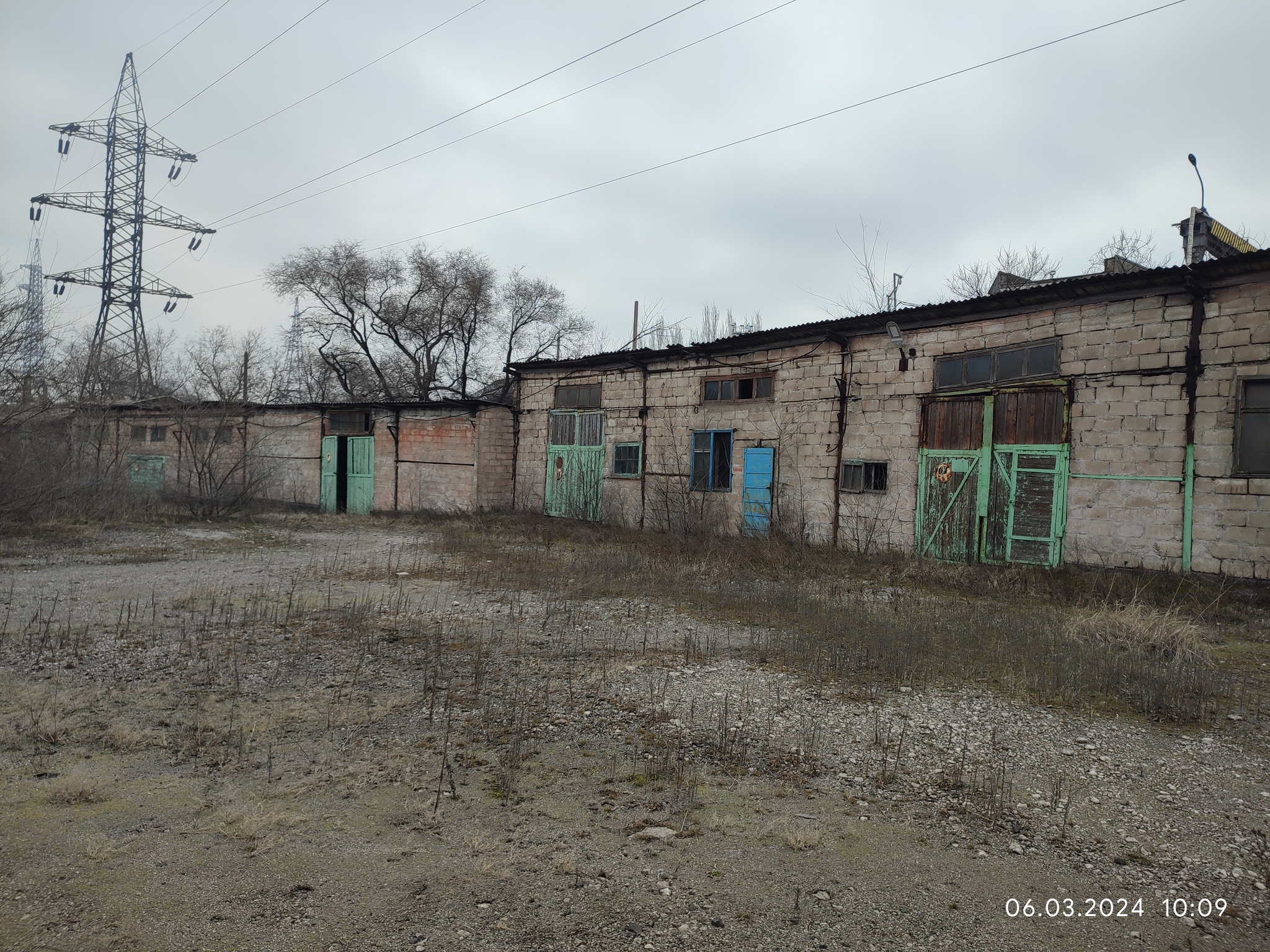 Продаж комерції 1052.7 м², Колеусівська, буд. 1