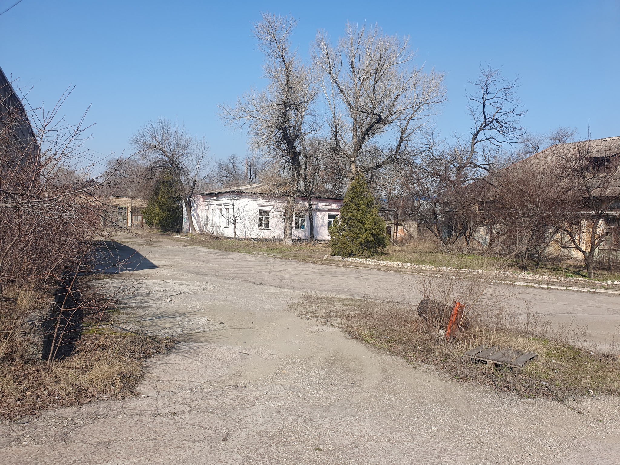Продаж комерції 1052.7 м², Колеусівська, буд. 1